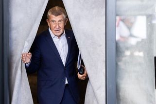 Andrej Babiš přikoval syna k věnci